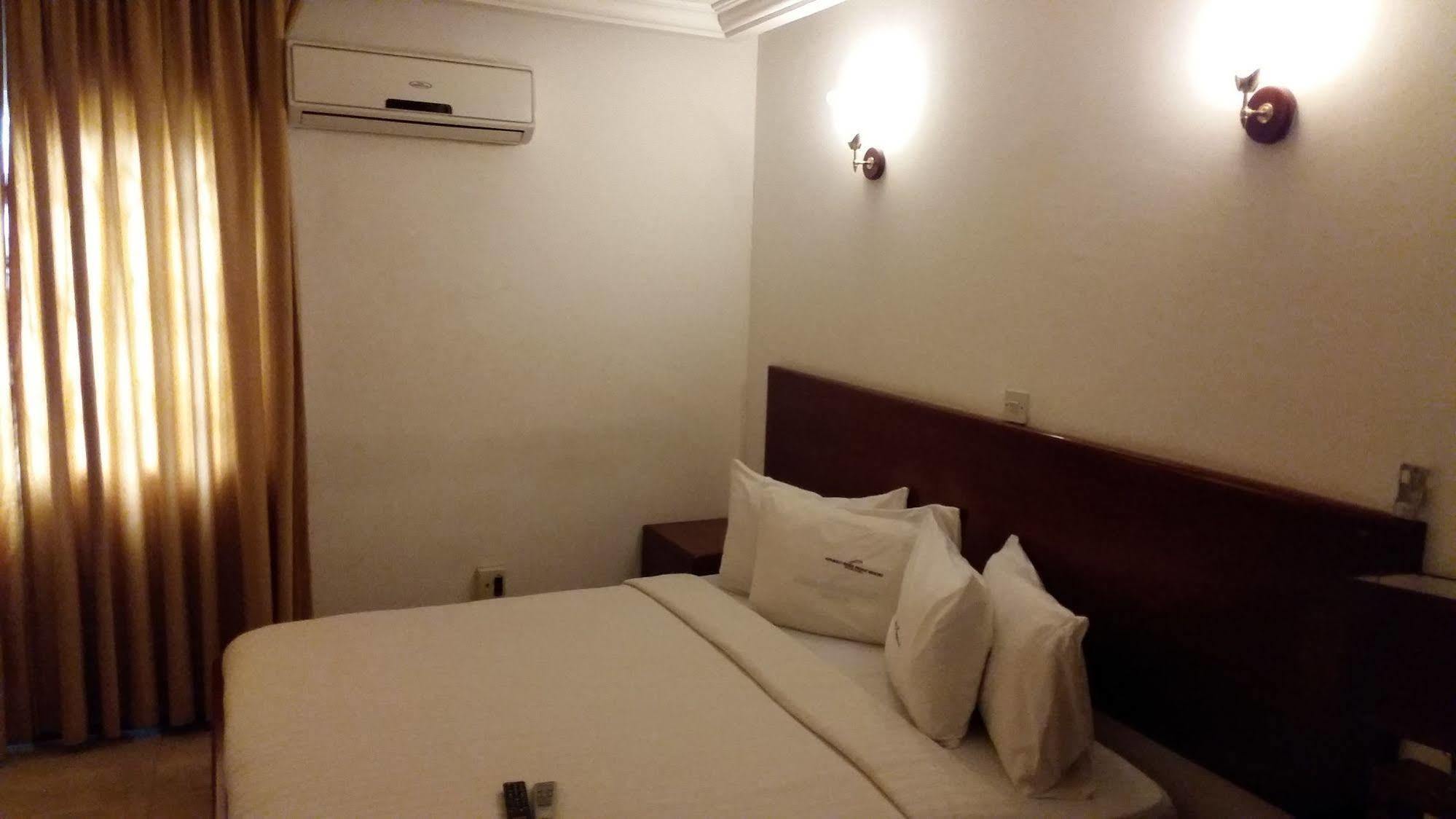 Afrikiko River Front Resort Akosombo Εξωτερικό φωτογραφία